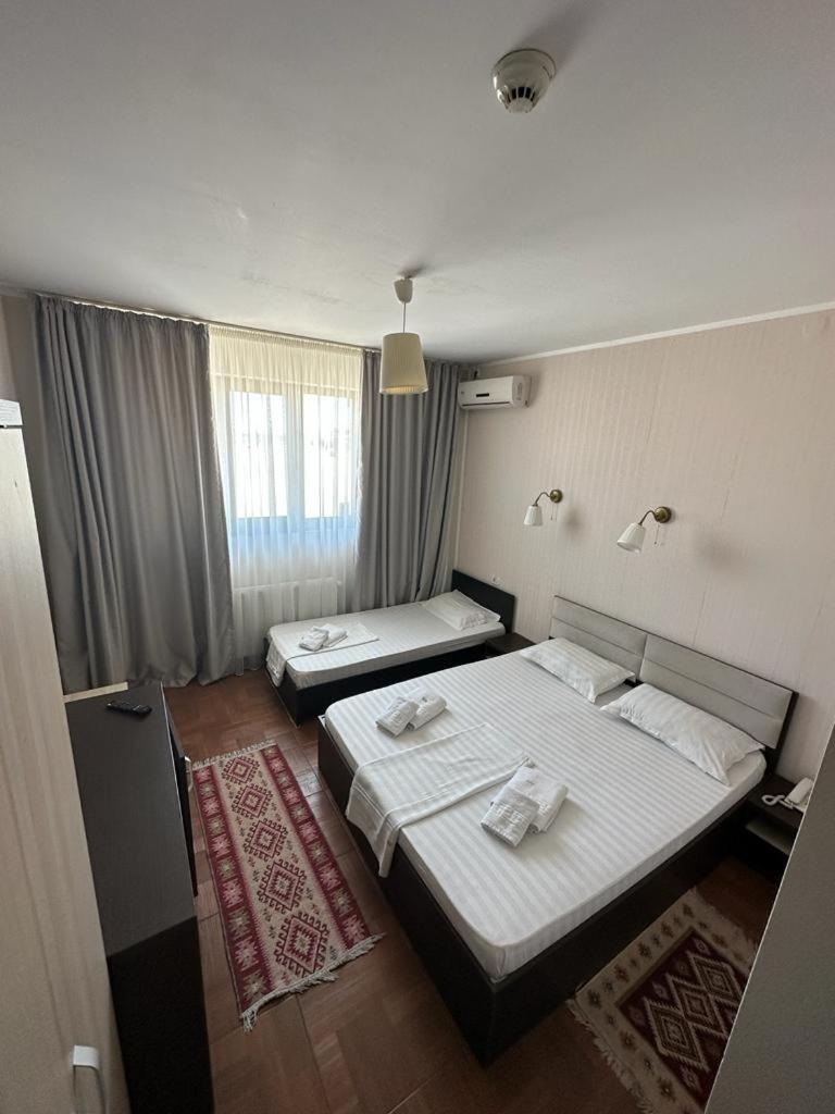 מאמאיה Hotel Promenada מראה חיצוני תמונה