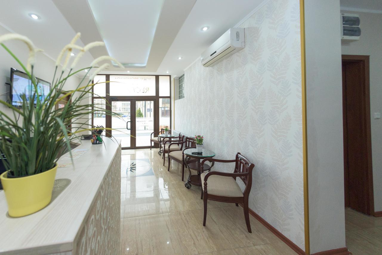 מאמאיה Hotel Promenada מראה חיצוני תמונה