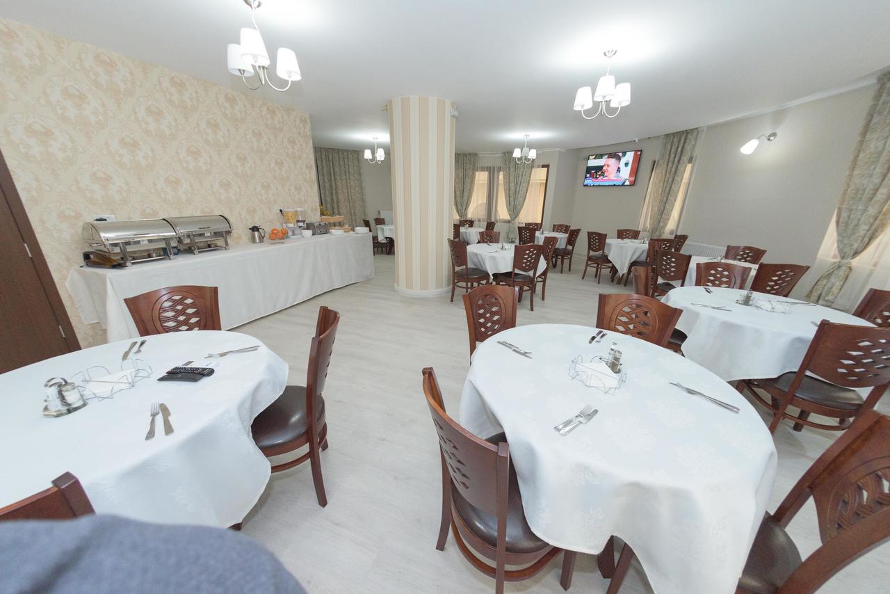 מאמאיה Hotel Promenada מראה חיצוני תמונה