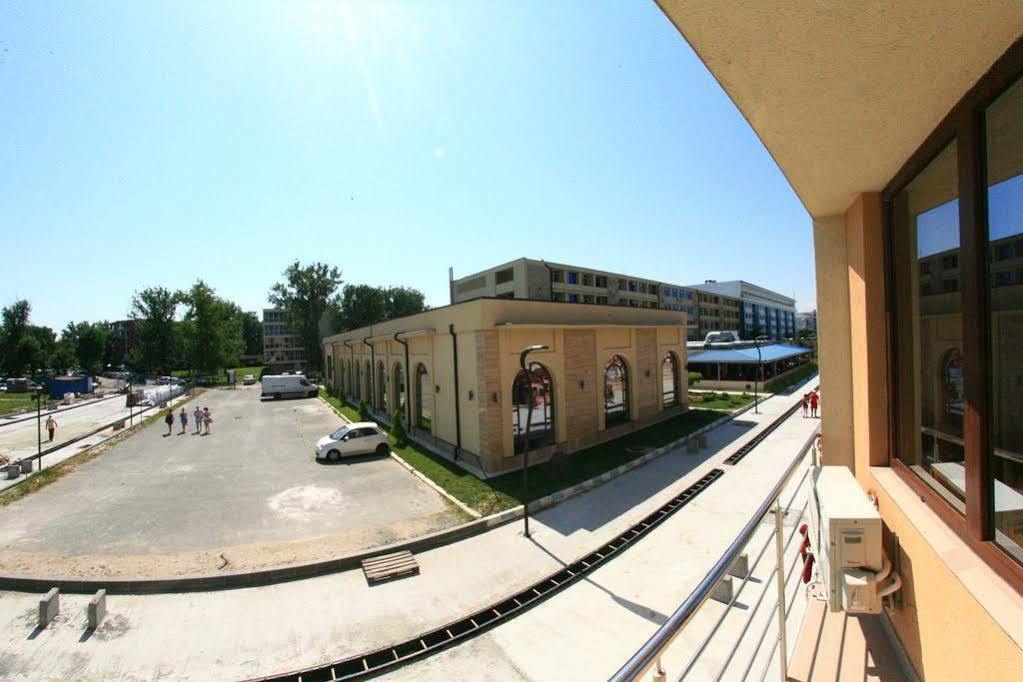 מאמאיה Hotel Promenada מראה חיצוני תמונה